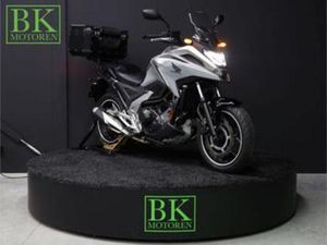 HONDA NC 750 X | 35KW - A2 | PEARL GLARE WHITE — MOTOREN | HONDA — MARKTPLAATS