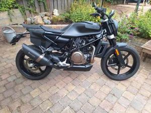 HUSQVARNA SVARTPILEN 701 — MOTOREN | HUSQVARNA — MARKTPLAATS