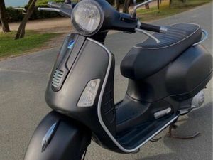 SCOOTER VESPA GTS 125 CM3 NOIR MAT