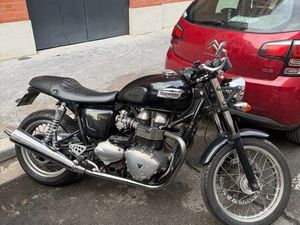 THRUXTON TRIUMPH 900 CC 2014