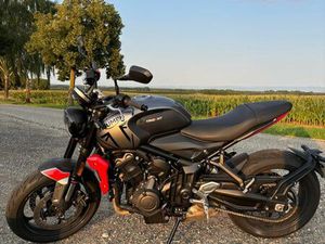 ?️ TRIUMPH TRIDENT 660 – A2