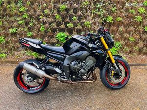 YAMAHA FZ8