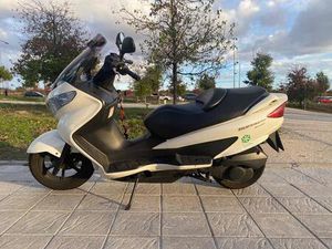 SUZUKI - BURGMAN 125