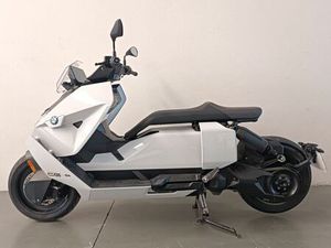 BMW CE 04 CE 04 FARO (SÉ E SÃO PEDRO)