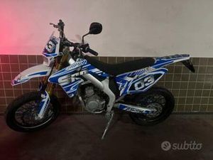 SUZUKI VALENTI RME R 50