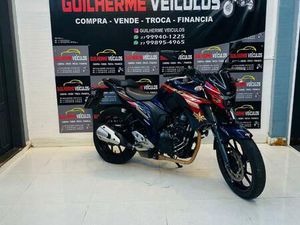 YAMAHA FAZER 250 FZ25 LE CAPITA MARVEL