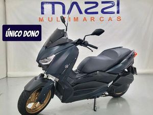 YAMAHA XMAX 250