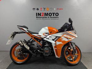 KTM RC 125 2024 (73) KTM IN WHITE WITH ONLY 1,756 MILES 124 CC
