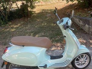 VESPA PRIMAVERA 50