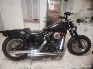 HARLEY DAVIDSON DYNA STREET BOB 1584
