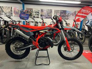 2025 BETA XTRAINER 300 CC ENDURO BIKE - HIGH SPEC 2-STROKE OFF-ROAD GREEN LANE MX