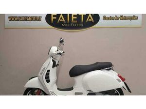 VENDO VESPA GTS 300 (2010 - 14) USATA A ROMA (CODICE 9928219) - MOTO.IT