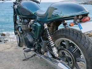 TRIUMPH BONNEVILLE 2009