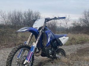 85 YZ