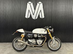 TRIUMPH THRUXTON 1200 R ROADSTER/RETRO PETROL MANUAL EURO 4 (98 PS) 1200 CC