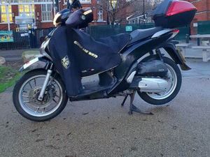 HONDA SH 125 SCOOTER NOT PCX FORZA NMAX YAMAHA