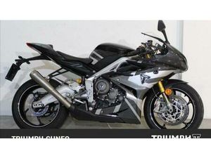 VENDO TRIUMPH DAYTONA 765 MOTO2 (2019 - 20) USATA A DOGLIANI (CODICE 9928352) - MOTO.IT