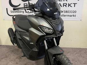 APRILIA SR GT 125 ABS E5+ / WENIG KM / INSPEKTION NEU