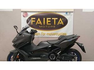 VENDO YAMAHA T-MAX 560 (2022 - 24) USATA A ROMA (CODICE 9928295) - MOTO.IT