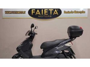 VENDO YAMAHA CYGNUS X 125 (2006 - 13) USATA A SAN BENEDETTO DEL TRONTO (CODICE 9928106) - MOTO.IT