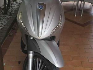 PIAGGIO BEVERLY 300 ARGENTO