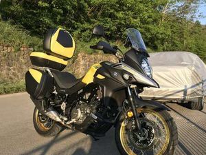 SUZUKI V-STROM 650 XT GIALLO
