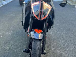 KTM SUPER DUKE 1290 R – VOLLAUSSTATTUNG – TOP-ZUSTAND