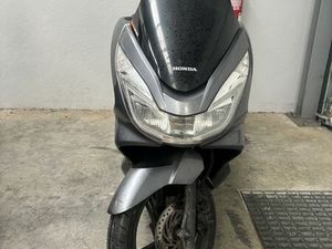 HONDA PCX 125 CINZENTA OEIRAS E SÃO JULIÃO DA BARRA, PAÇO DE ARCOS E CAXIAS