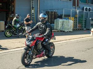 KAWASAKI Z800E (35KW)