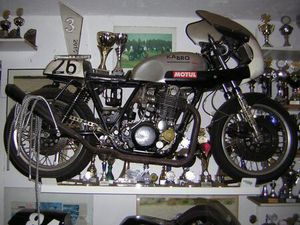 RENNMOTORRAD SR 500 EIGENBAU FÜR DIE RENNSTRECKE