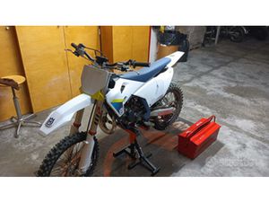 MOTO HUSQVARNA 85 2025