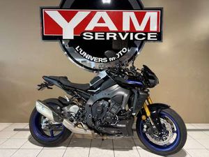YAMAHA MT-10