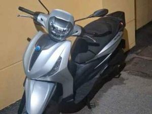 PIAGGIO - BEVERLY 300 S