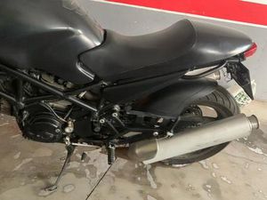 DUCATI - MONSTER 695 DARK