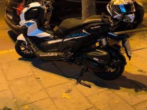 KEEWAY - VIESTE 300XDV