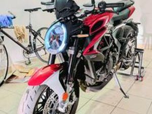 MV AGUSTA BRUTALE 800 RR SCS