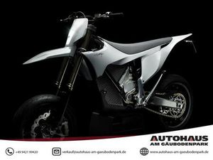 STARK VARG SM 80PS | TITANPAKET | AB 13.02. VERFÜGBAR