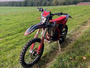 BETA XTRAINER 300 MY26 – 5 STUNDEN X-TRAINER X TRAINER