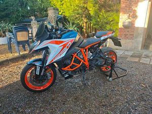 ② KTM SUPER DUKE GT 1290 TRACK PACK 2021 24.000KM