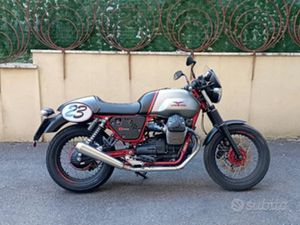 MOTO GUZZI V7 RACER II NUMERATA