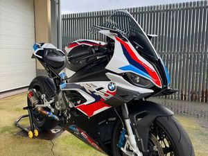 BMW M 1000 RR