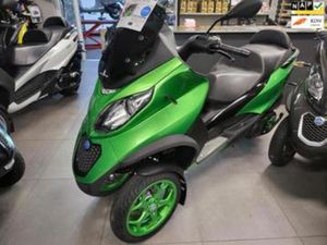 PIAGGIO MP3 500 SPORT AMG SPECIAL LEOVINCE — MOTOREN | PIAGGIO — MARKTPLAATS