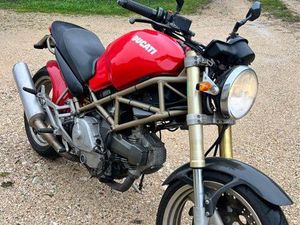 DUCATI 600 MONSTER