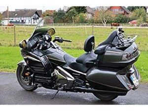 HONDA GOLDWING GL1800 - EIN TRAUM IN SCHWARZ