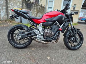 YAMAHA MT 07 - 20 000 KM - PARFAIT ÉTAT
