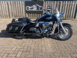 HARLEY-DAVIDSON FLHRC ROAD KING CLASSIC (BJ 2015) — MOTOREN | HARLEY-DAVIDSON — MARKTPLAATS