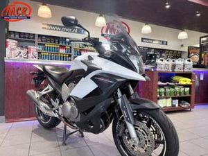HONDA VFR 800 X CROSSRUNNER (BJ 2011) — MOTOREN | HONDA — MARKTPLAATS