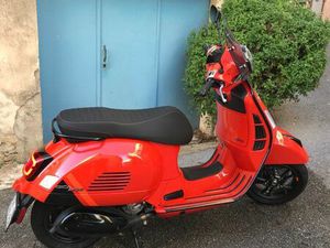 VESPA 300 GTS SUPER SPORT