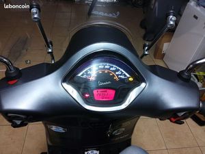 VESPA 300 GTS SUPER