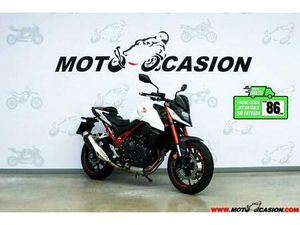 HONDA - CB 750 HORNET